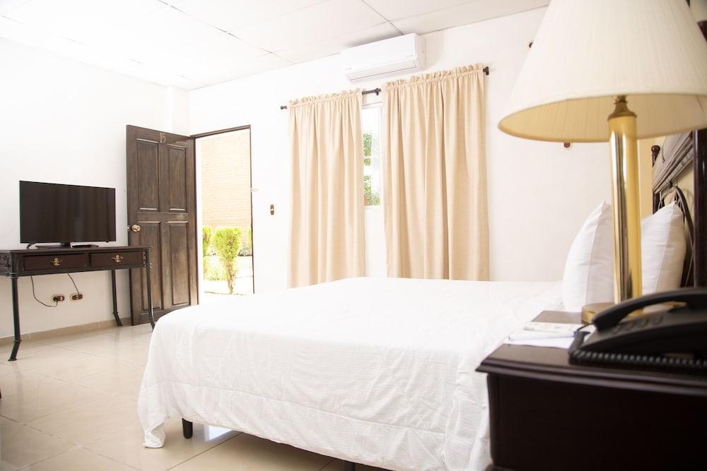 Hotel Santa Elena Antiguo Cuscatlán Εξωτερικό φωτογραφία