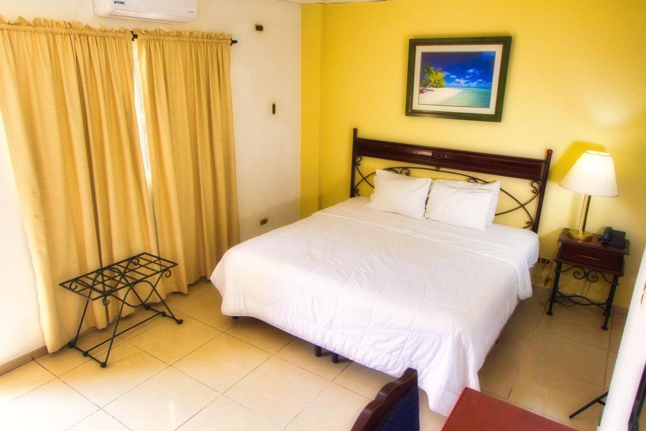 Hotel Santa Elena Antiguo Cuscatlán Εξωτερικό φωτογραφία