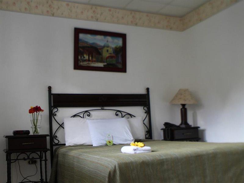 Hotel Santa Elena Antiguo Cuscatlán Εξωτερικό φωτογραφία
